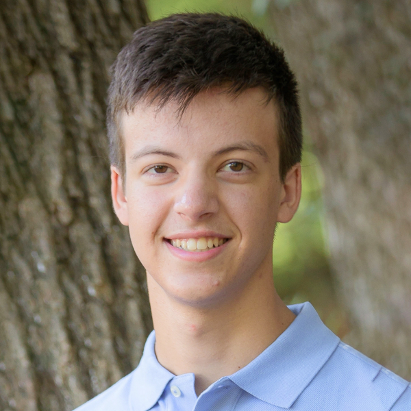 Daniel Hernandez headshot. 